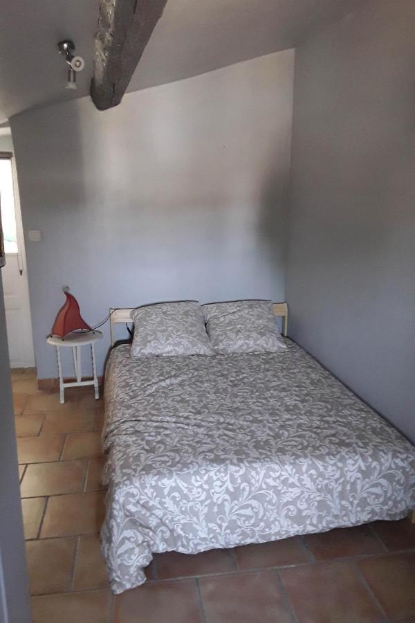 Studio entre Cévennes et Camargue Montfrin Esterno foto